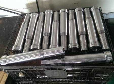 冷鐓鋅合金模具用什么材料好，螺栓冷鐓模具